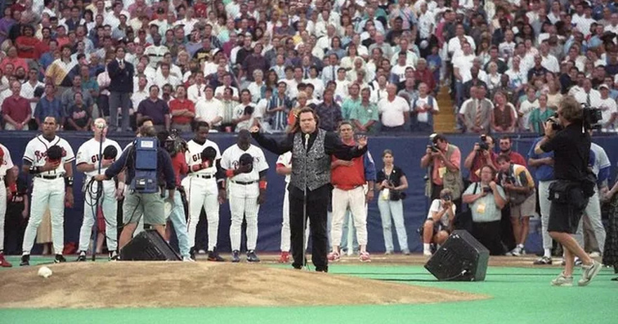 Meat Loaf’s Legendary Rendition of the National Anthem