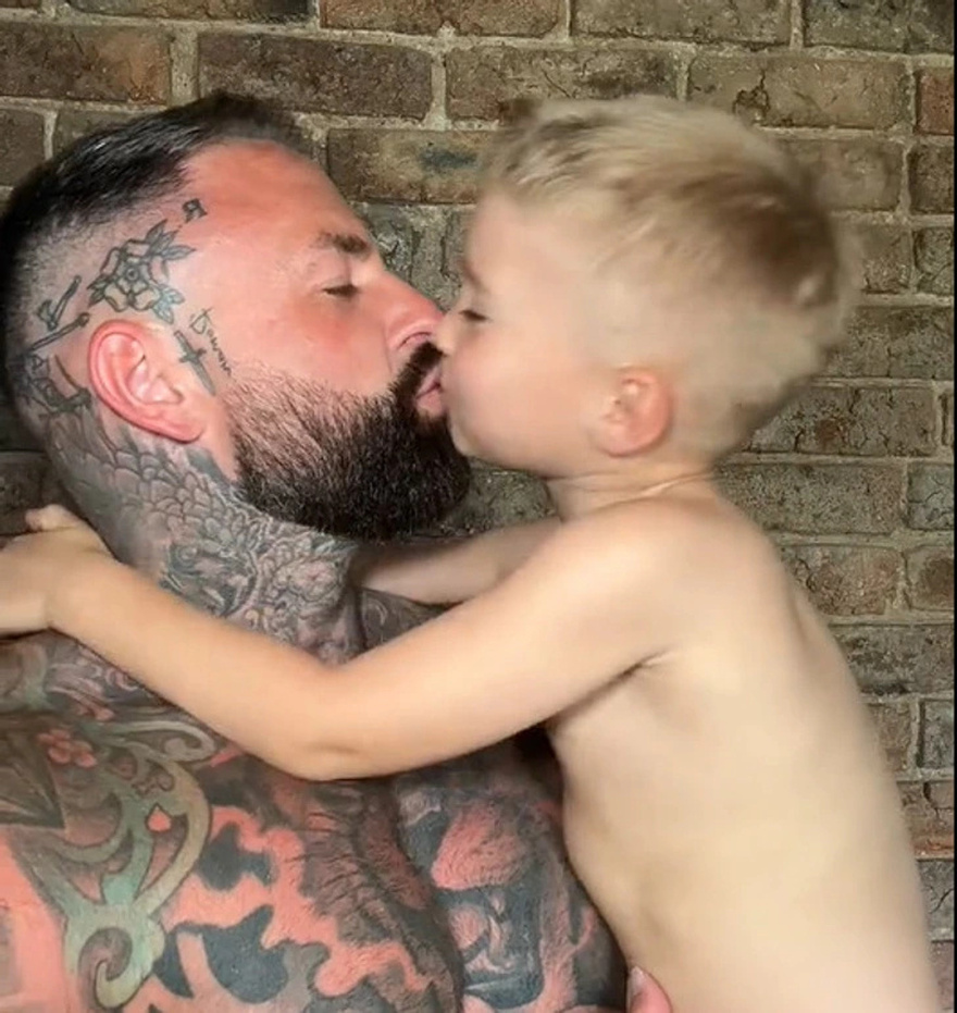 A Father Responds to People Trolling Him for Kissing 5-Year-Old Son