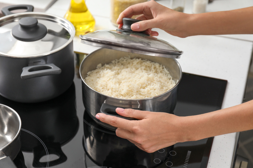 There’s a Reason Your Rice Cooker Came With a Paddle- Here’s How To Use It