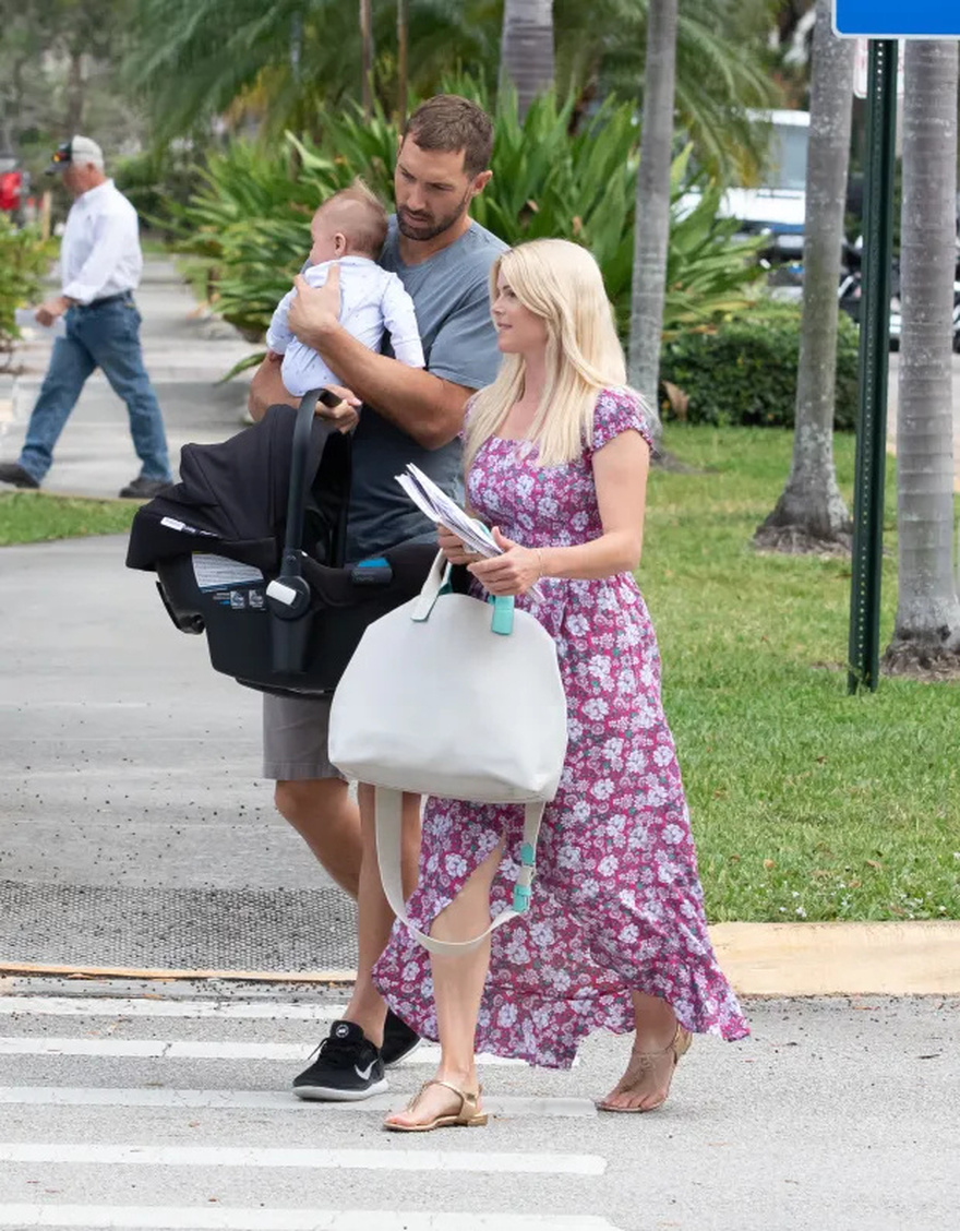 Remember Tiger Wood’s Ex-Wife, Elin Nordegren? This is Her New Life Today