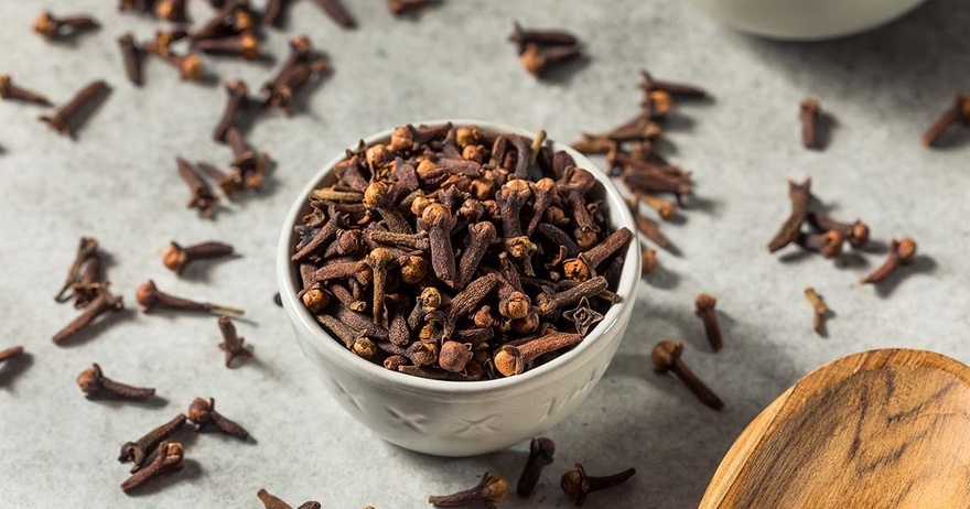 Flower Power: 8 Benefits of Cloves You Probably Didn’t Know About