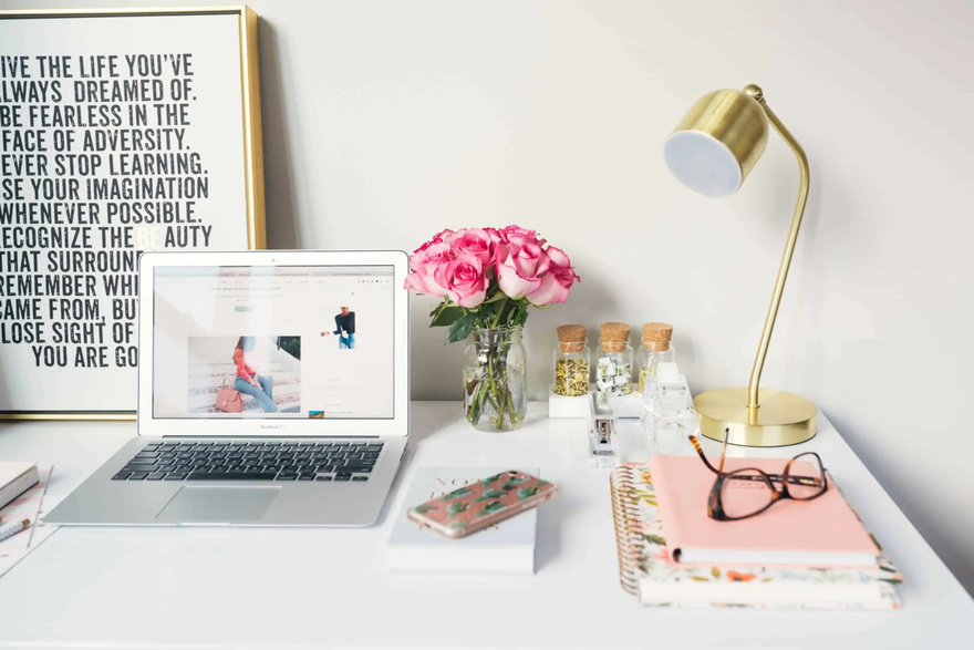 4 Productivity Habits of Successful Women: Re-create Your To-Do List and More