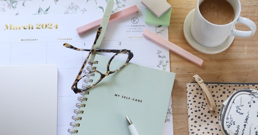 4 Productivity Habits of Successful Women: Re-create Your To-Do List and More