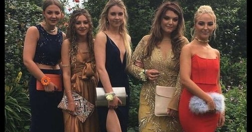 What’s Really Going on in This Viral Prom Photo?