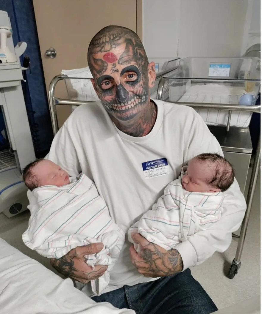 A Heavily Tattooed Dad Faces Struggles as People Think He Is a Horrible Father