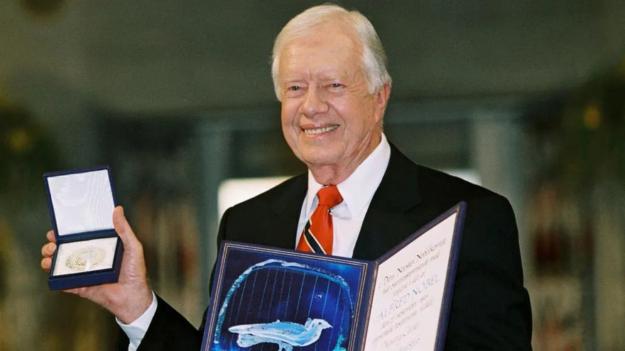 Biden and Trump lead tributes to ‘extraordinary’ Jimmy Carter after death