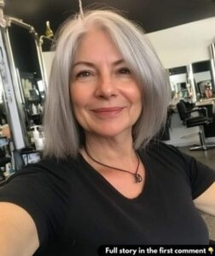 My Wife Went To The Salon But Chose To Keep Her Awful Gray Hair – Is Gray Hair A Worry About?