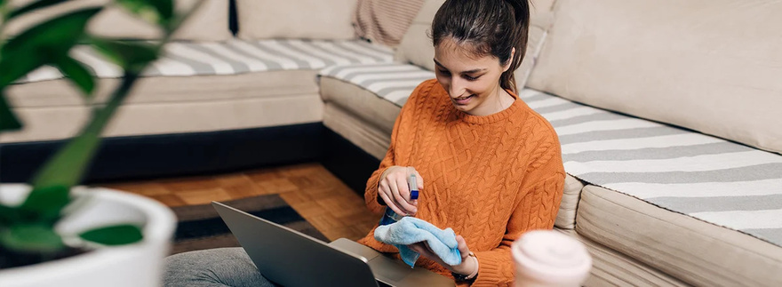 How to Clean Your Computer Screen in 5 Easy Steps