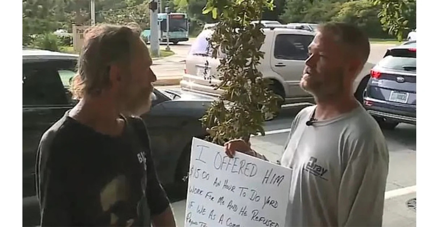 Man rejected by panhandler after offering honest work – so he makes brilliant sign of his own