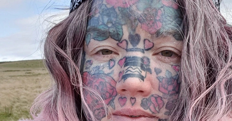 Mother of 7, With More Than 1K Tattoos, Is Banned From Attending Her Children’s School Plays