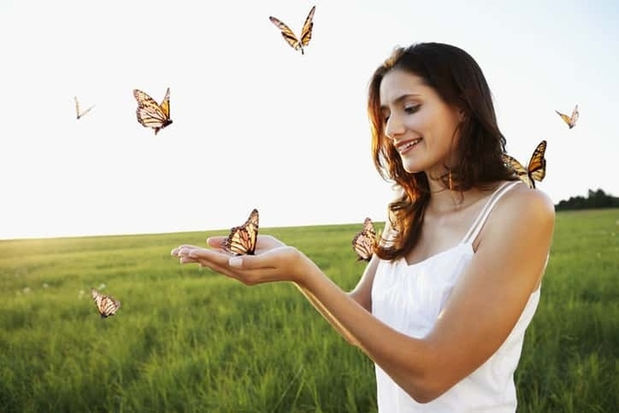 8 Signs of the Presence of a Guardian Angel Who Is Watching Over