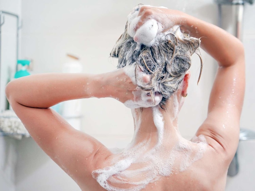 5 Common “Don’ts” in Shampooing Your Hair That Can Cause Hair Loss