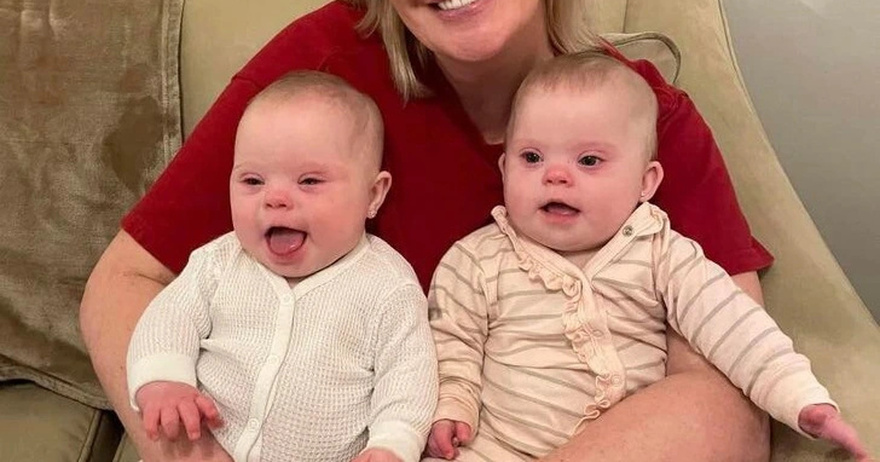 “I Would Not Trade These Extra Chromosome Kids for Anything,” Mom Proudly Shows Off Her Unique Twins With Down Syndrome