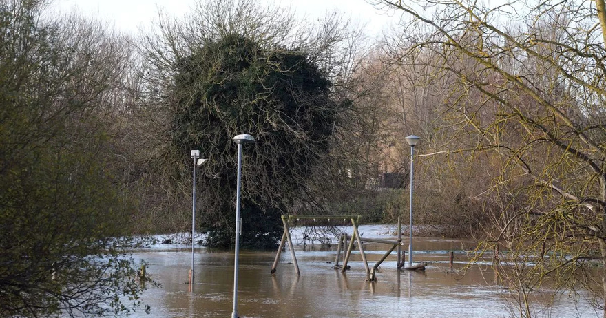 Storm Conall: Met Office issues weather warning as new storm set to bring 14 hours of torrential rain