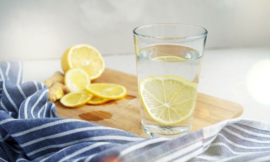 The Benefits of Lemon Water: Why This Simple Drink Should Be Your Morning Ritual