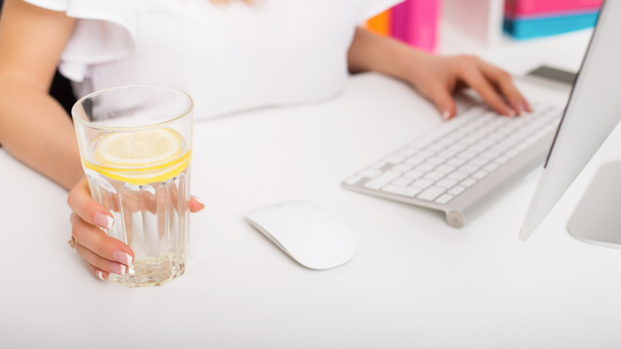 The Benefits of Lemon Water: Why This Simple Drink Should Be Your Morning Ritual