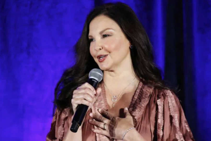 What happened to Ashley Judd’s face?