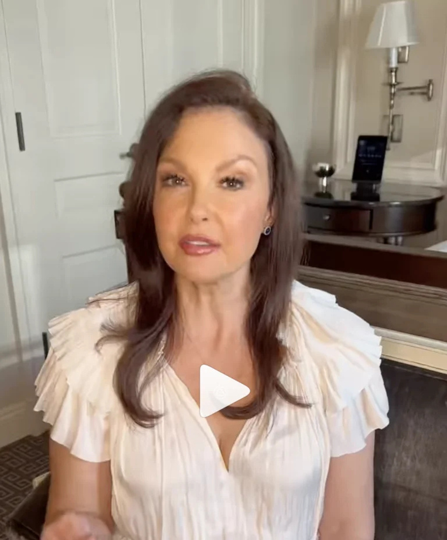 What happened to Ashley Judd’s face?