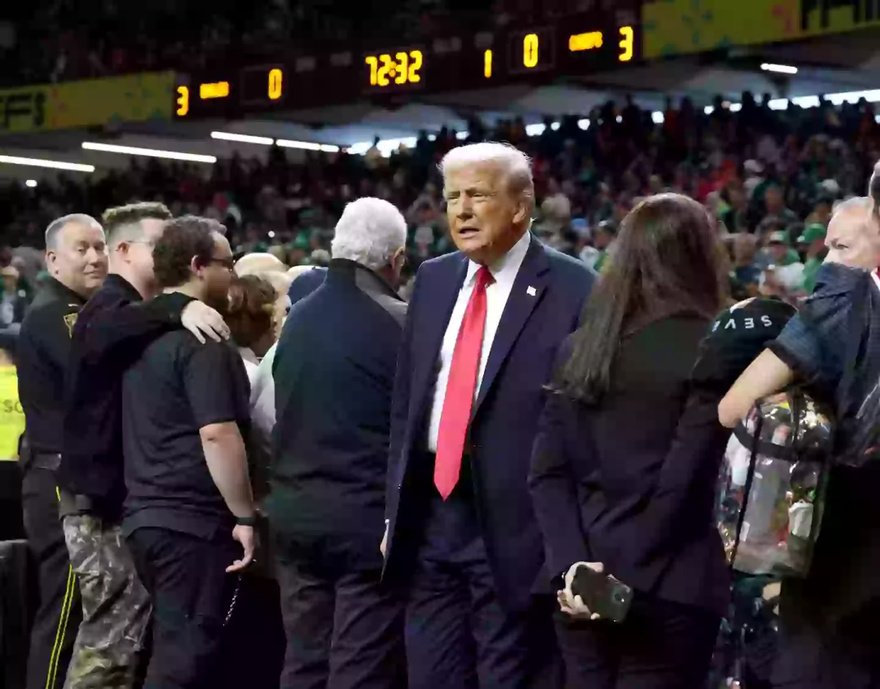 Security expert explains why Donald Trump left the Super Bowl so early as he had ‘choice to make’