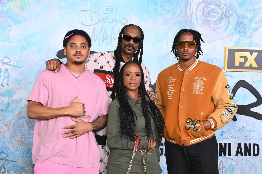 Snoop Dogg’s Grandkid Who Passed away Lives on in Memory – Meet His 7 Grandchildren