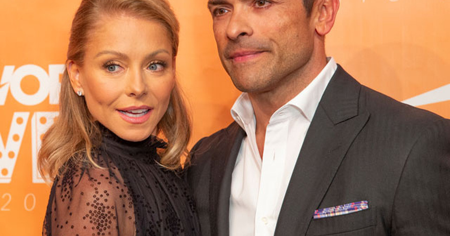 Kelly Ripa breaks down on TV after losing her 17-year-old dog