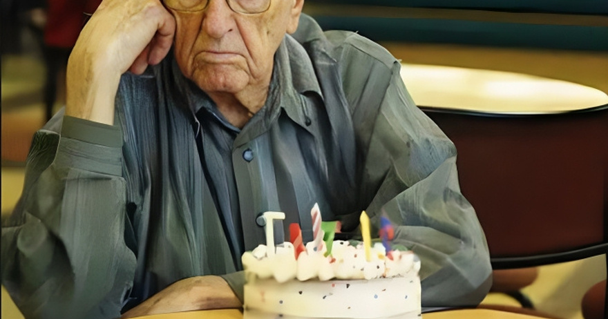 Old Man Goes to Visit Daughter for His 80th Birthday, She Doesn’t Let Him Enter Her House – Story of the Day