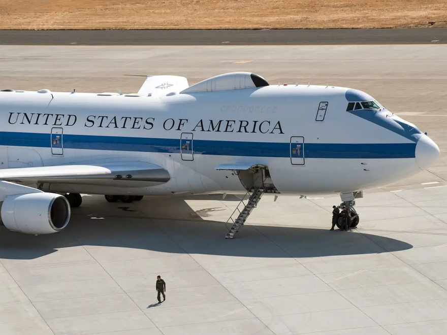 Seeing This Plane in the Sky Could Mean You Have Minutes Left to Live