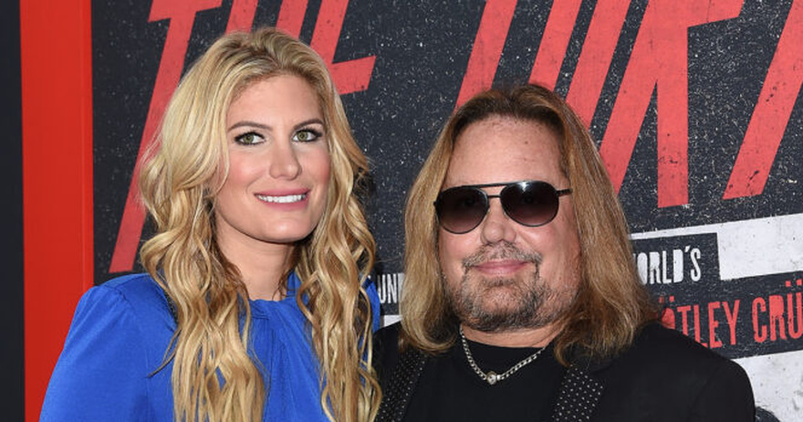 Vince Neil’s girlfriend survives deadly plane crash