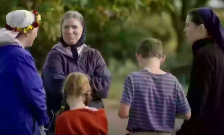 Man explains major difference kids face growing up in English village where there is no crime, debt or homelessness