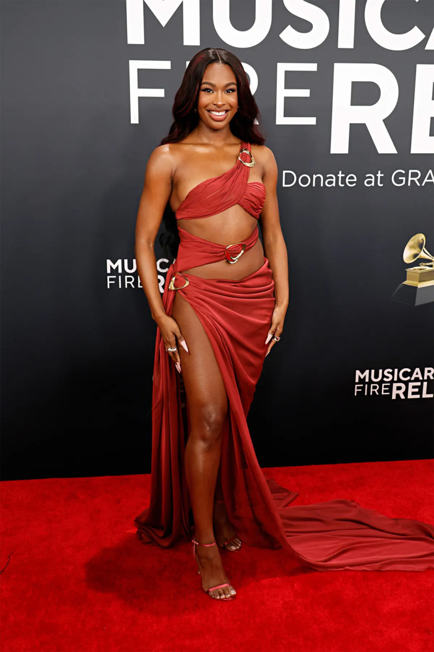 Every Naked Dress That Heated Up the 2025 Grammys Red Carpet: Chrissy Teigen, Bianca Censori, More