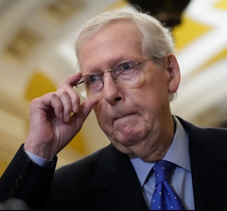 Mitch McConnell announces retirement