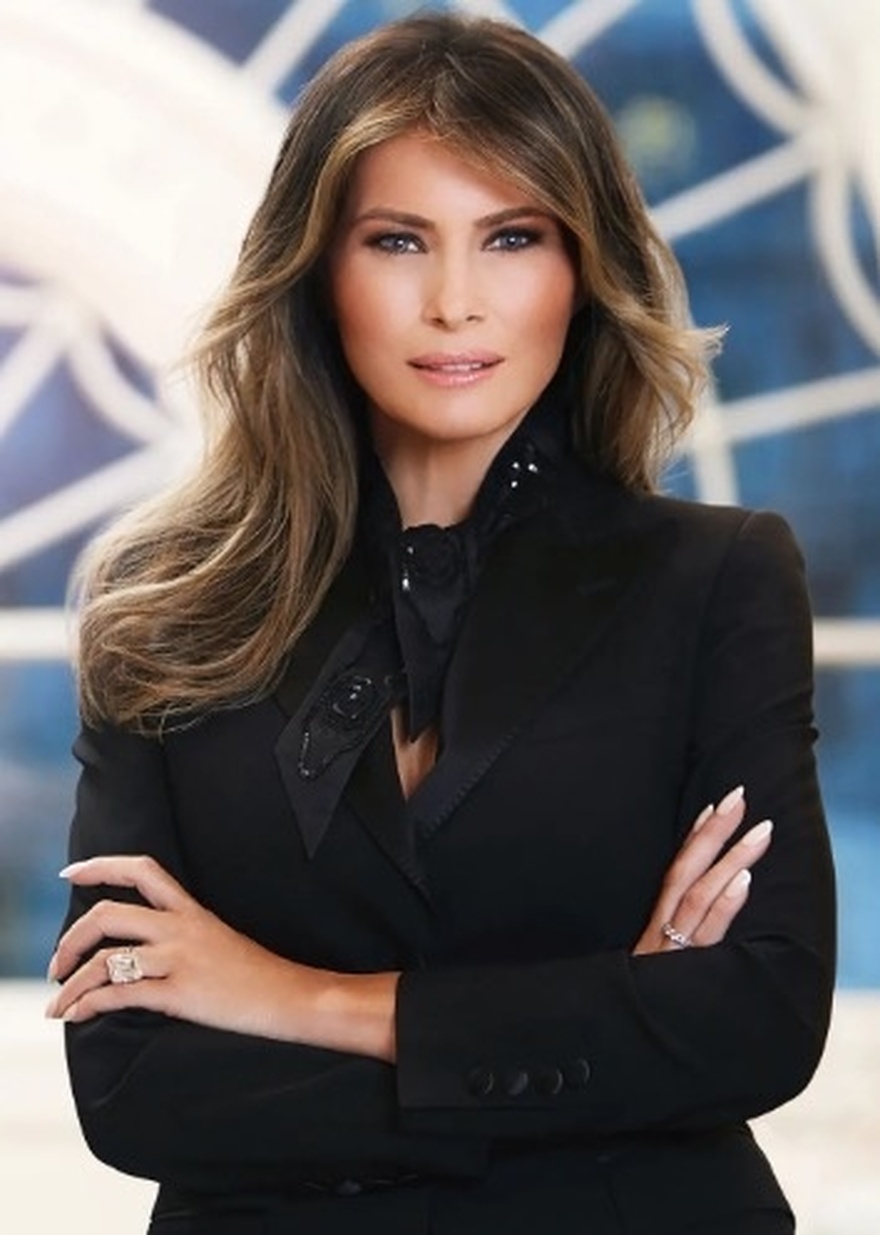 All the details behind Melania Trump’s latest portrait