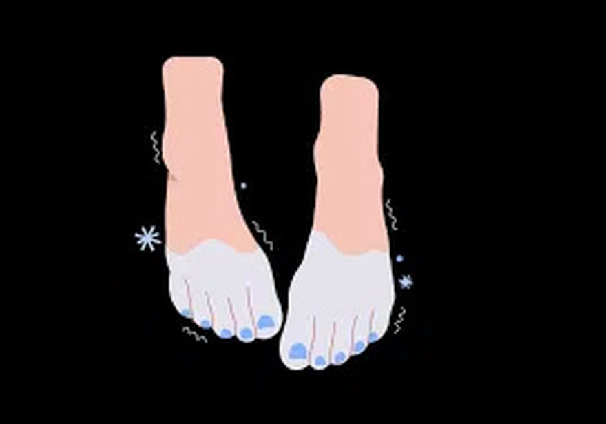 Cold feet can indicate 6 health problems