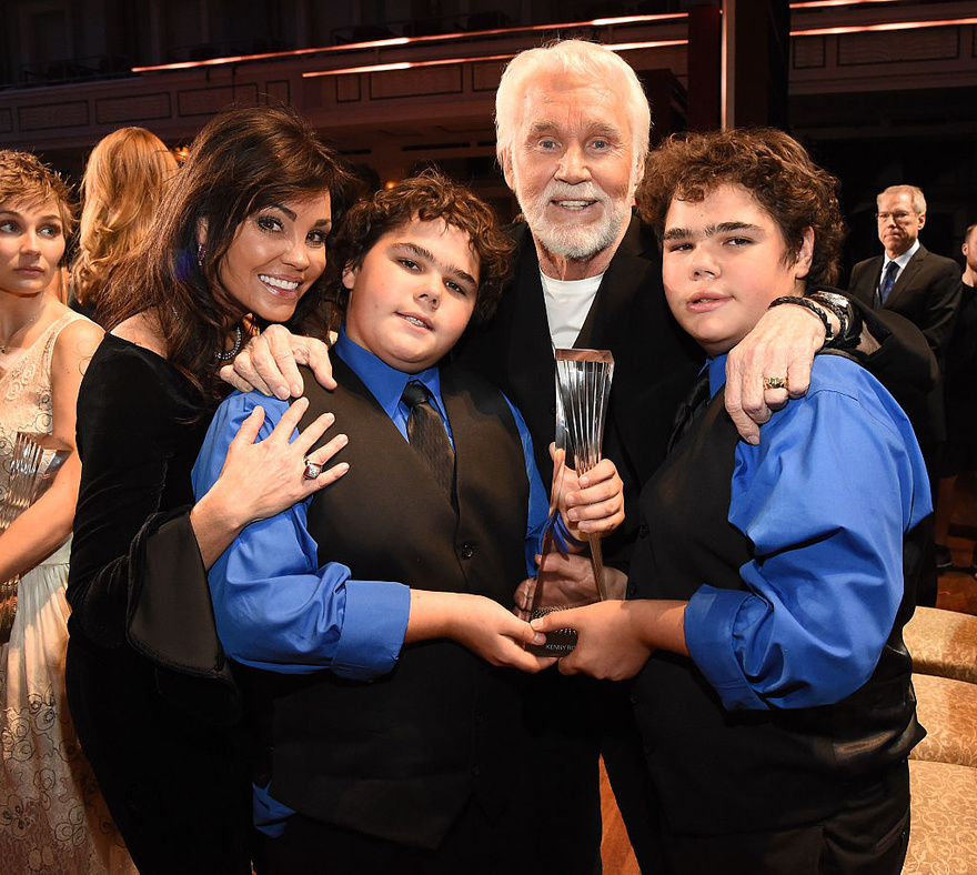 Kenny Rogers fathered twins in his 60s – died when they were just 15