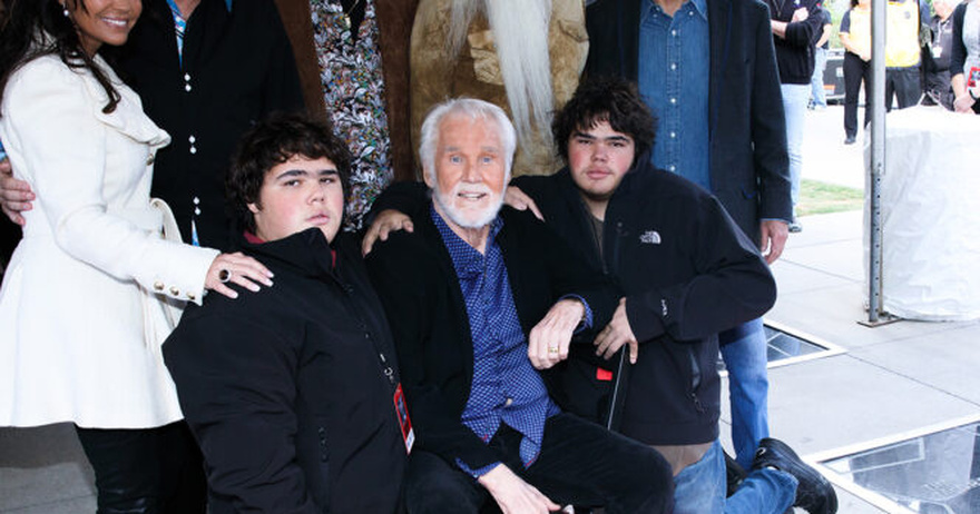 Kenny Rogers fathered twins in his 60s – died when they were just 15