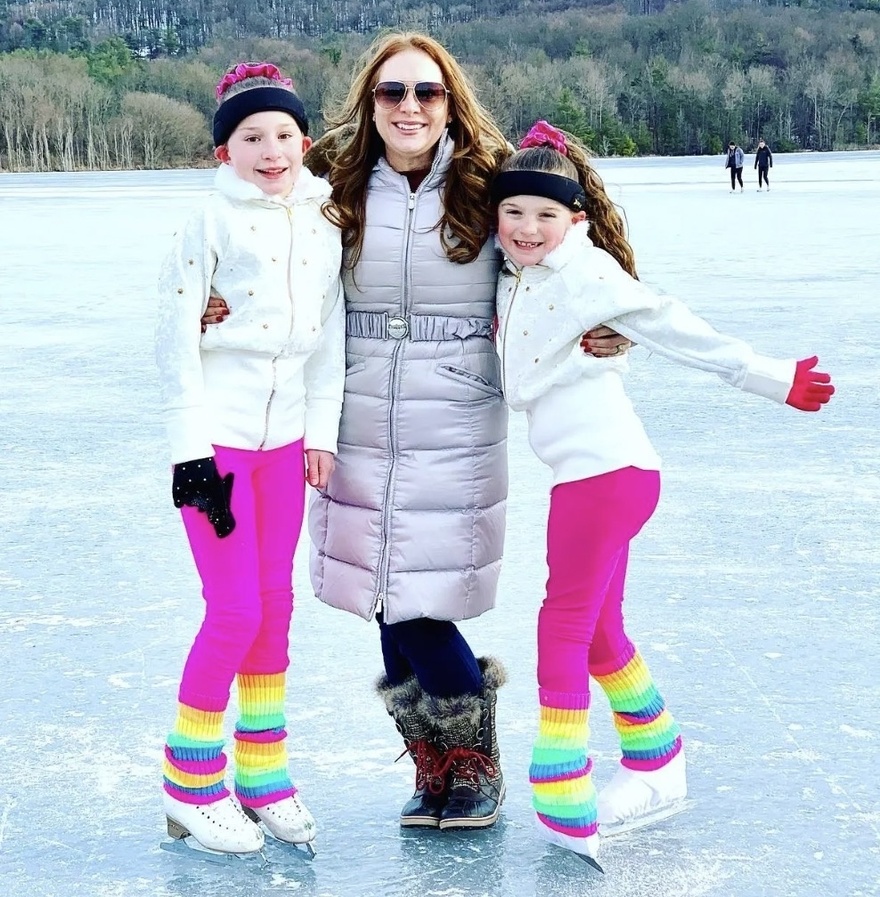 Figure-skating sisters aged 14 and 11 among the victims of American Airlines crash