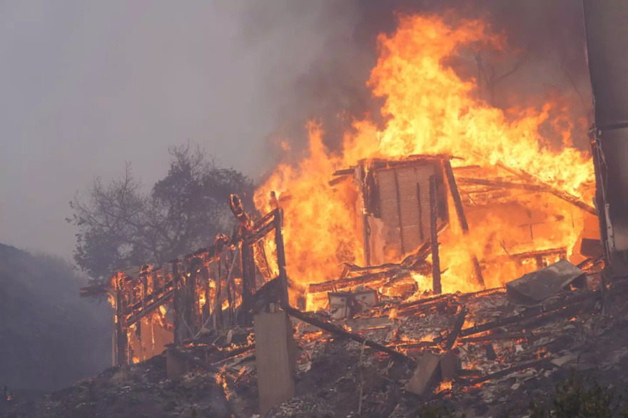 Meteorologist who predicted ‘cataclysmic’ LA fires saved hundreds of lives with early warning sign