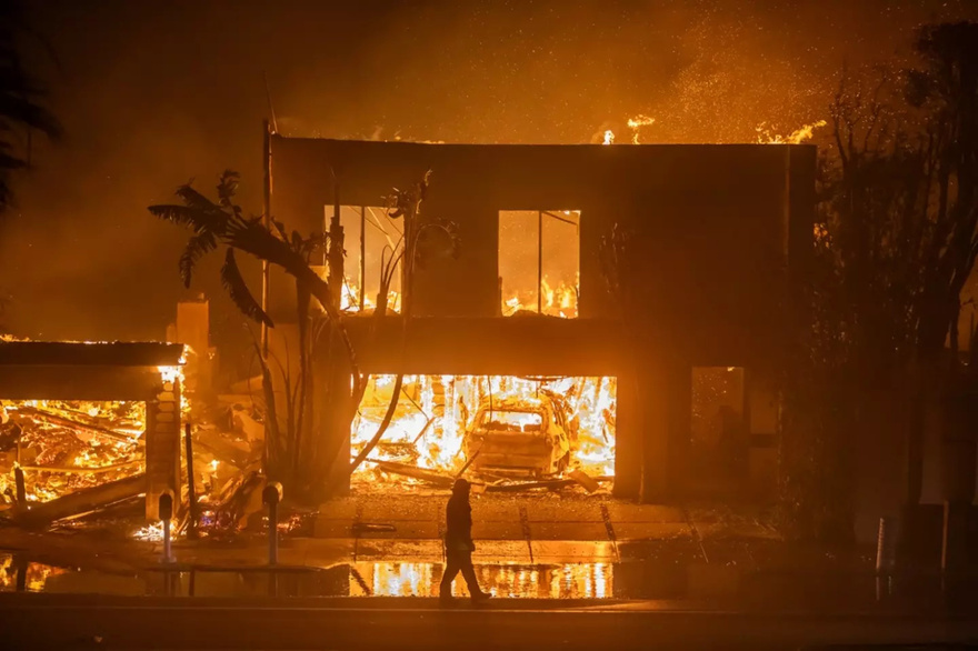 Meteorologist who predicted ‘cataclysmic’ LA fires saved hundreds of lives with early warning sign