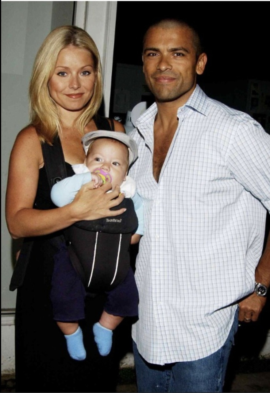 Kelly Ripa and Mark Consuelos’ son Michael turns 27 years old and people can’t believe what he looks like